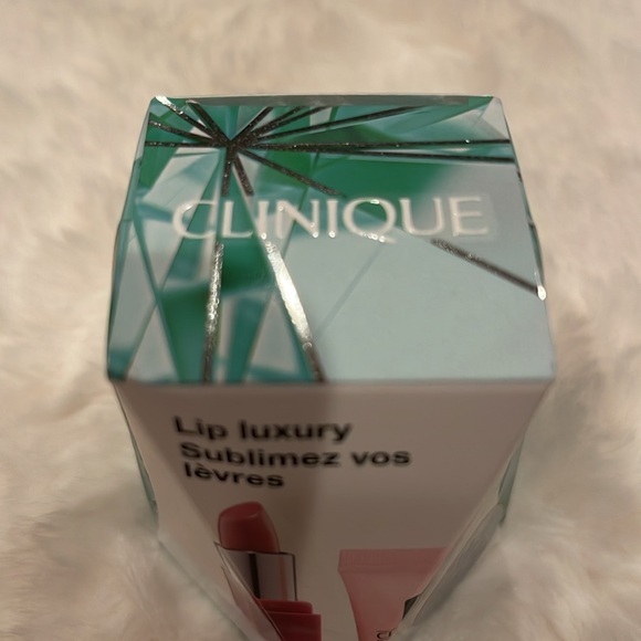 NWT 2 Products in this LipLuxury Kit: pop primer & moisturesurge Hydro treatment - Picture 6 of 8